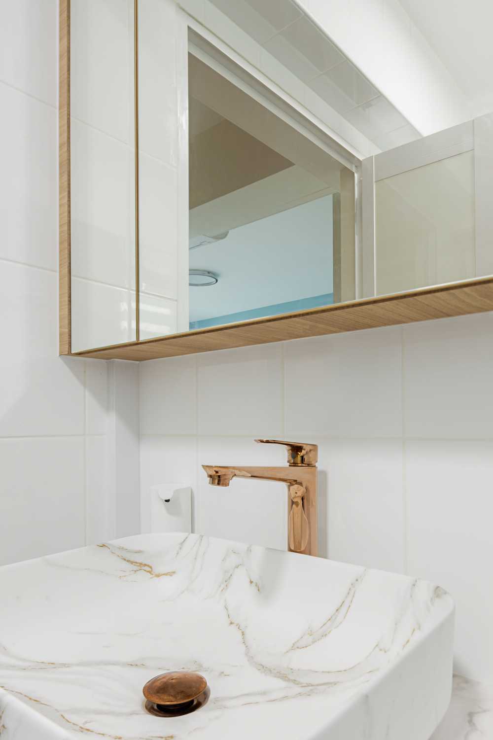Minimalist Bathroom with Countertop and Vinyl Flooring