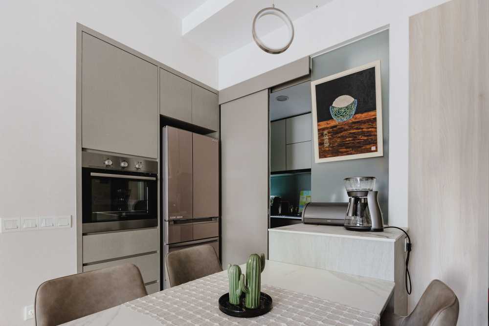 Contemporary Dining Room with Dining Chairs and Seating Bench