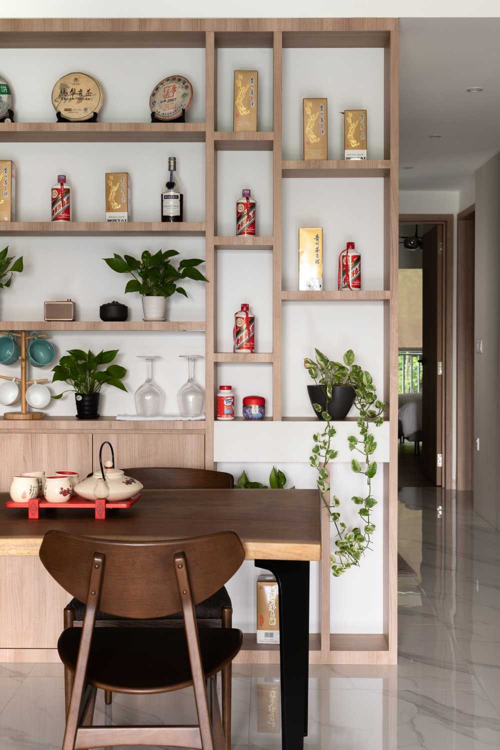 Contemporary Dining Room with Dining Chairs and Seating Bench