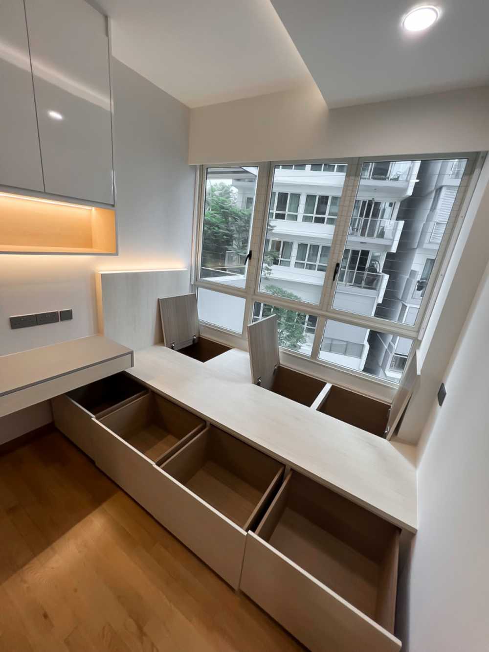 Scandinavian Bedroom with Built-in Bed and Window Grille
