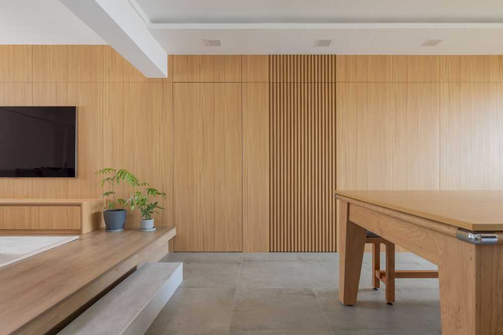 Scandinavian Living Room with Vinyl Flooring and Homogeneous Tiles
