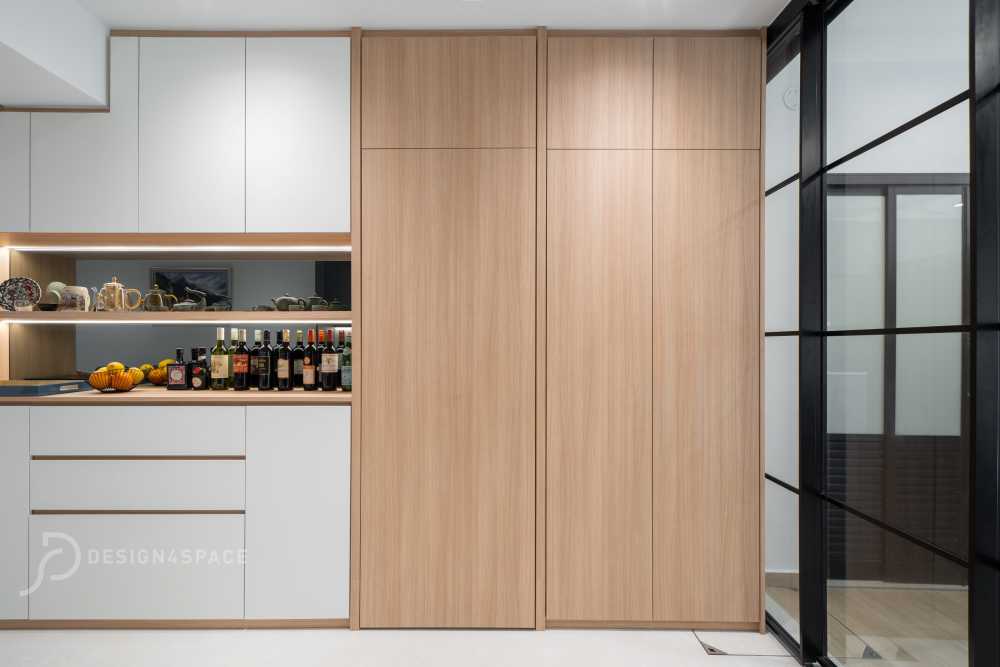 Modern Kitchen with Wood Flooring and Kitchen Window