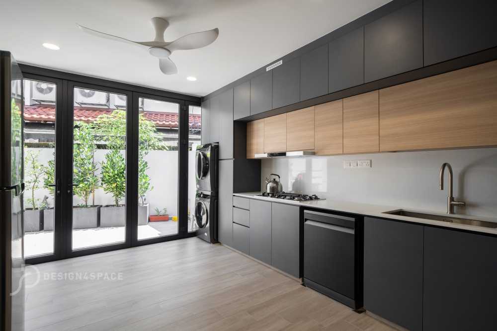 Modern Kitchen with Kitchen Window and Kitchen Island