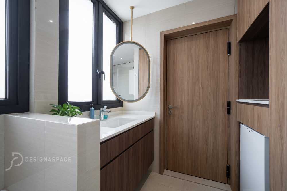 Modern Bathroom with Shower Screen and Bathroom Storage