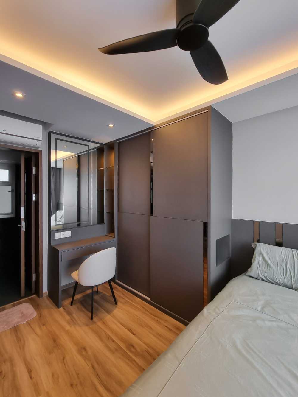 Modern Bedroom with Wardrobe and Sliding Wardrobe