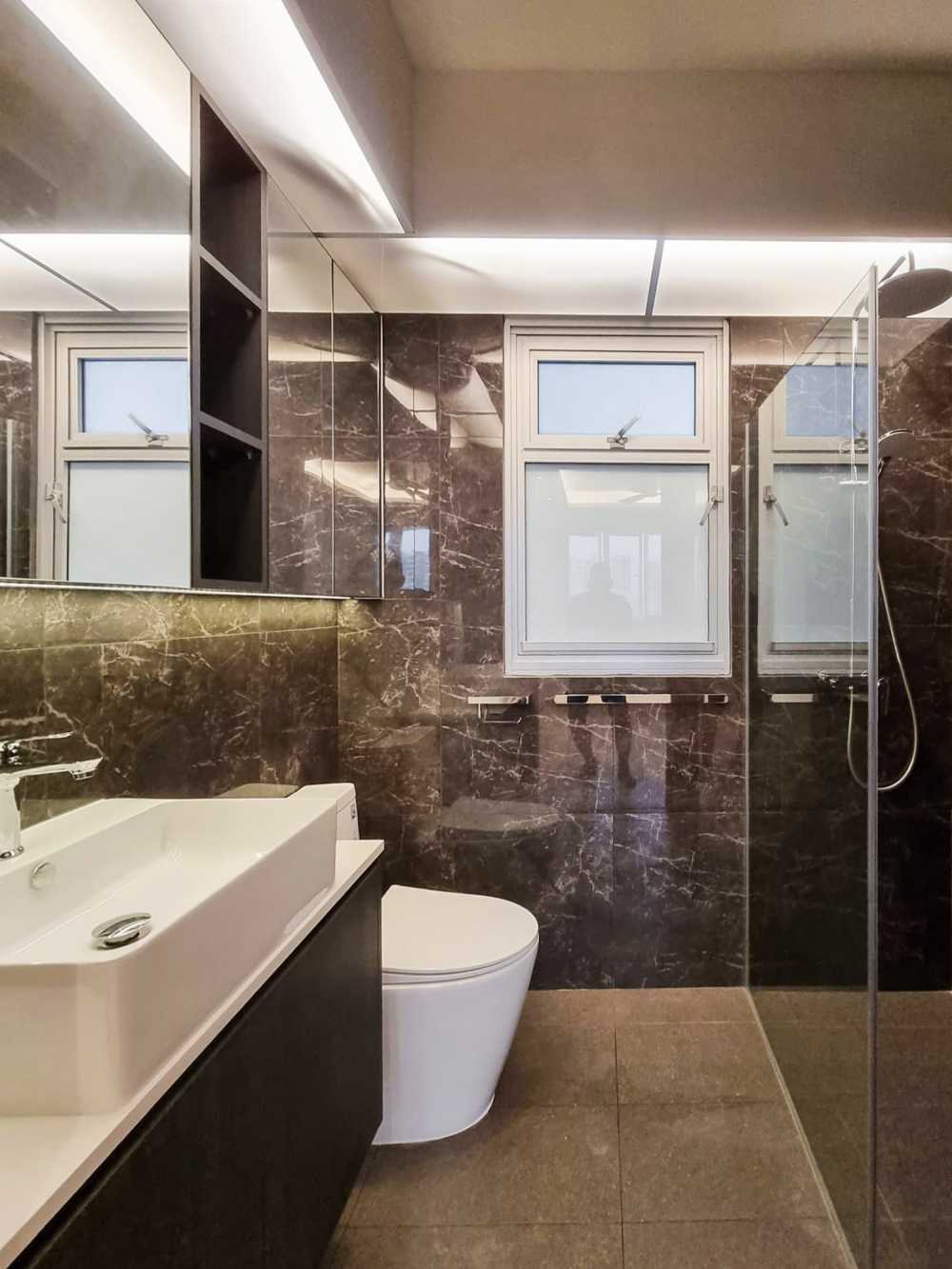 Modern Bathroom with Mirror and Shower Screen