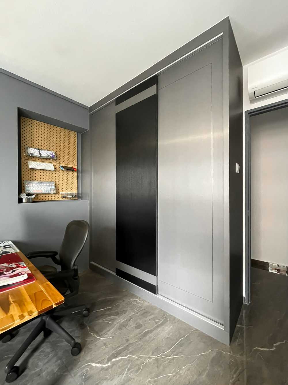 Scandinavian Bedroom with Wardrobe and Sliding Wardrobe