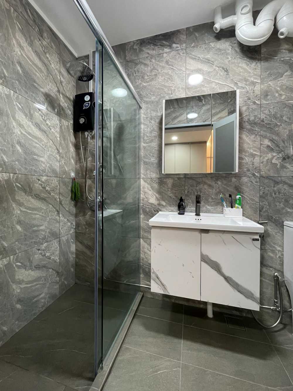 Scandinavian Bathroom with Mirror and Shower Screen
