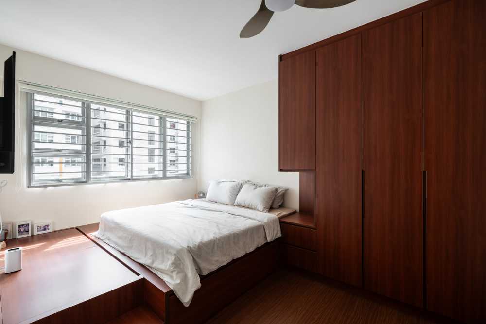 Modern Bedroom with Wood Flooring and Wardrobe