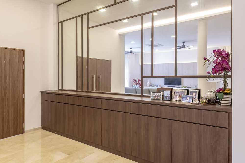 Contemporary Foyer with Marble Floor and Mirror