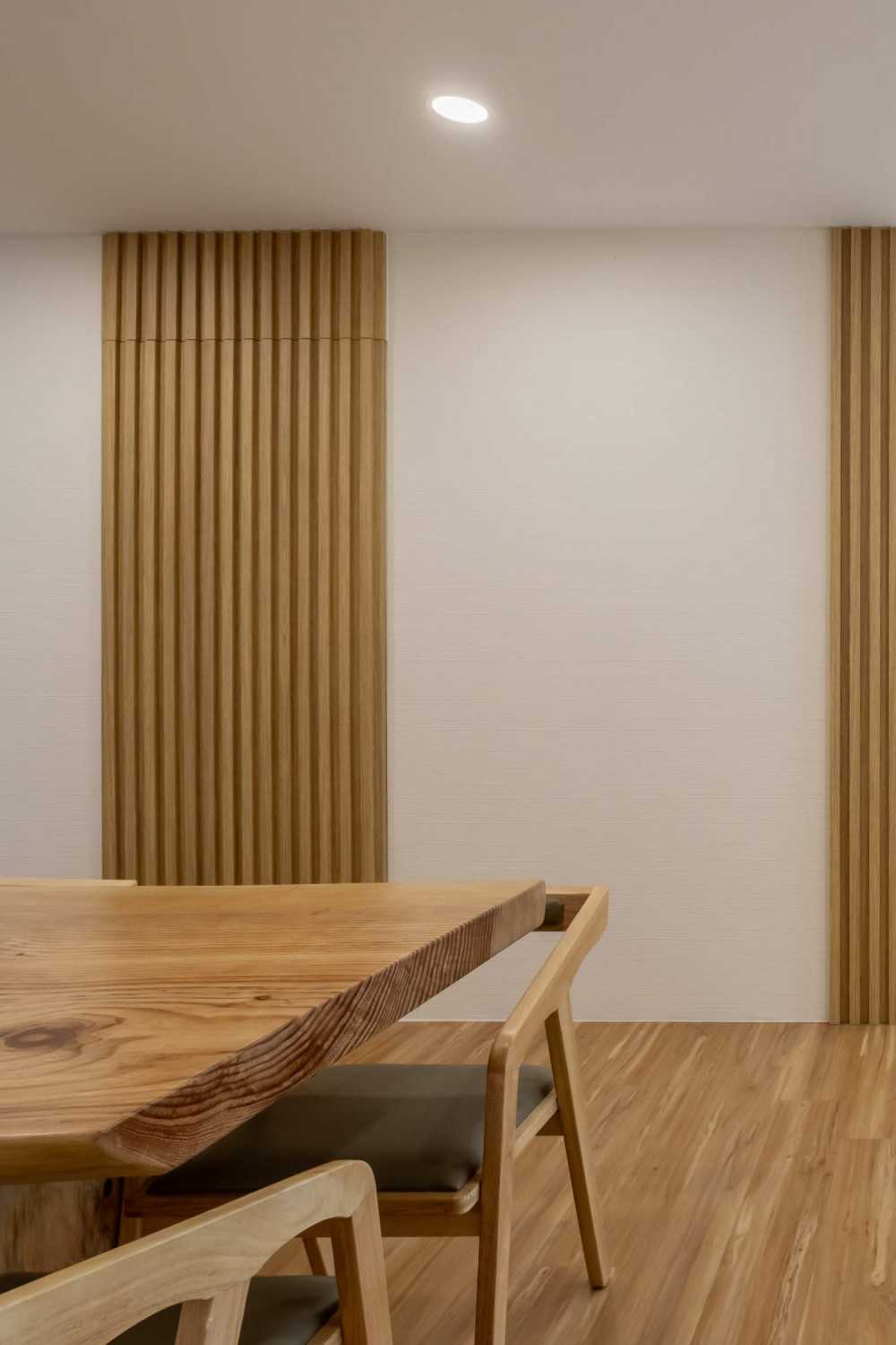 Contemporary Dining Room with Ceiling Light and Dining Table