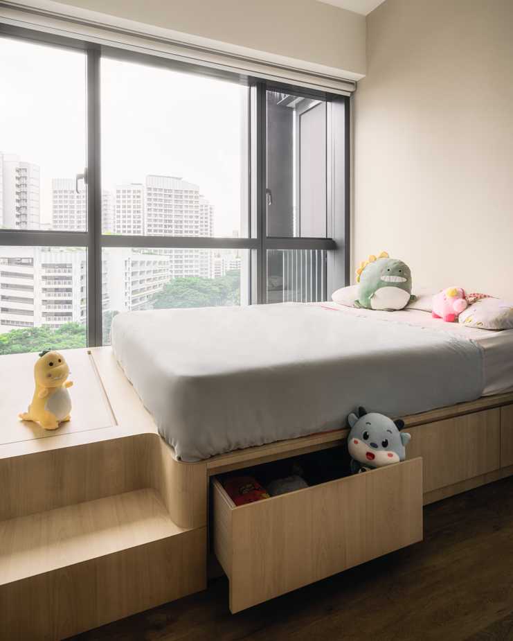 Contemporary Bedroom with Bay Window and Roller Blinds