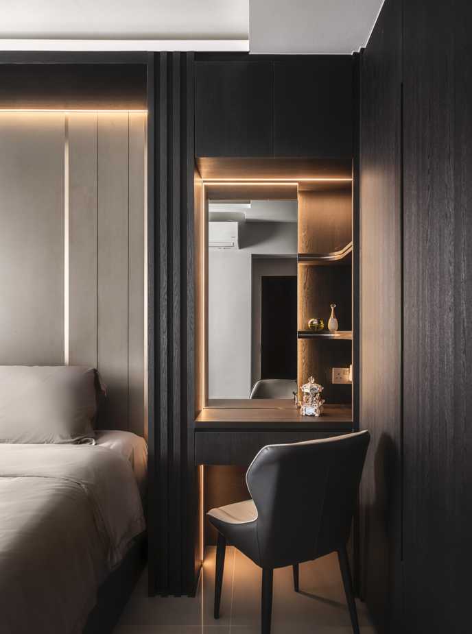 Contemporary Bedroom with Mirror and Desk Chairs