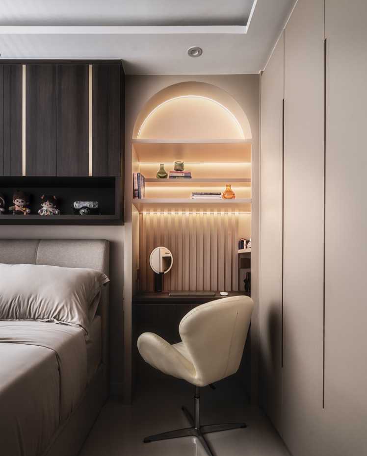 Contemporary Bedroom with Mirror and Desk Chairs