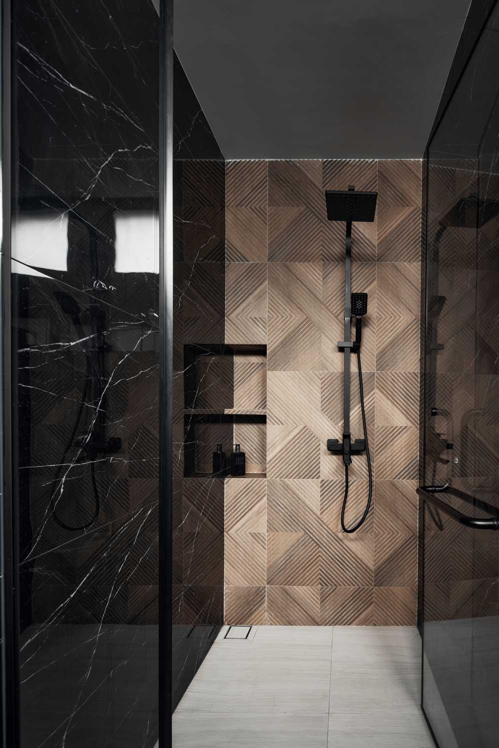 Modern Bathroom with Bathroom Storage and Bathroom Accessories