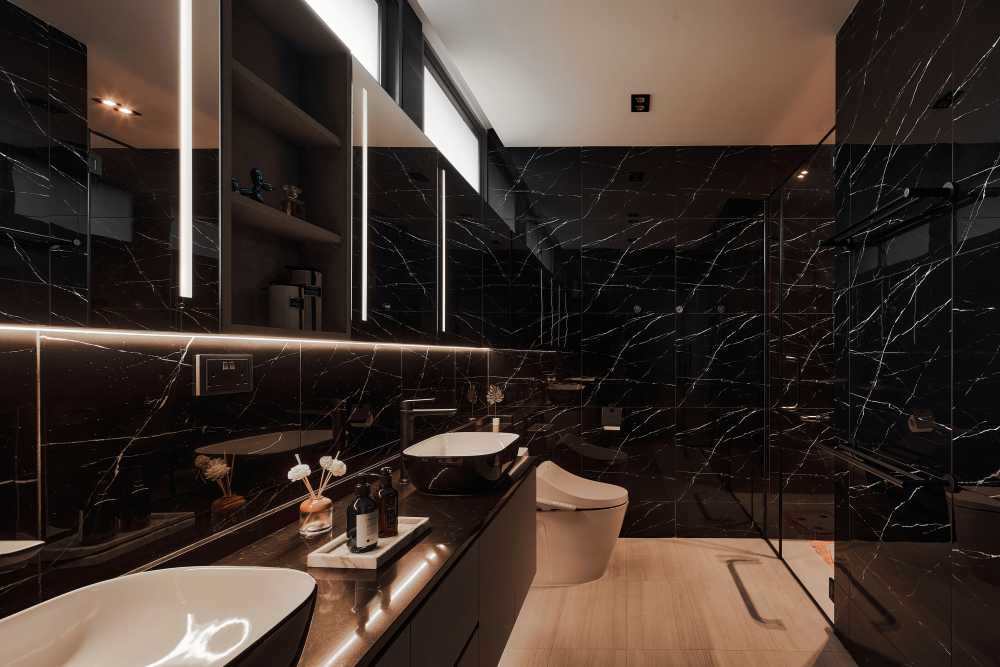 Modern Bathroom with Mirror and Bathroom Mirrors