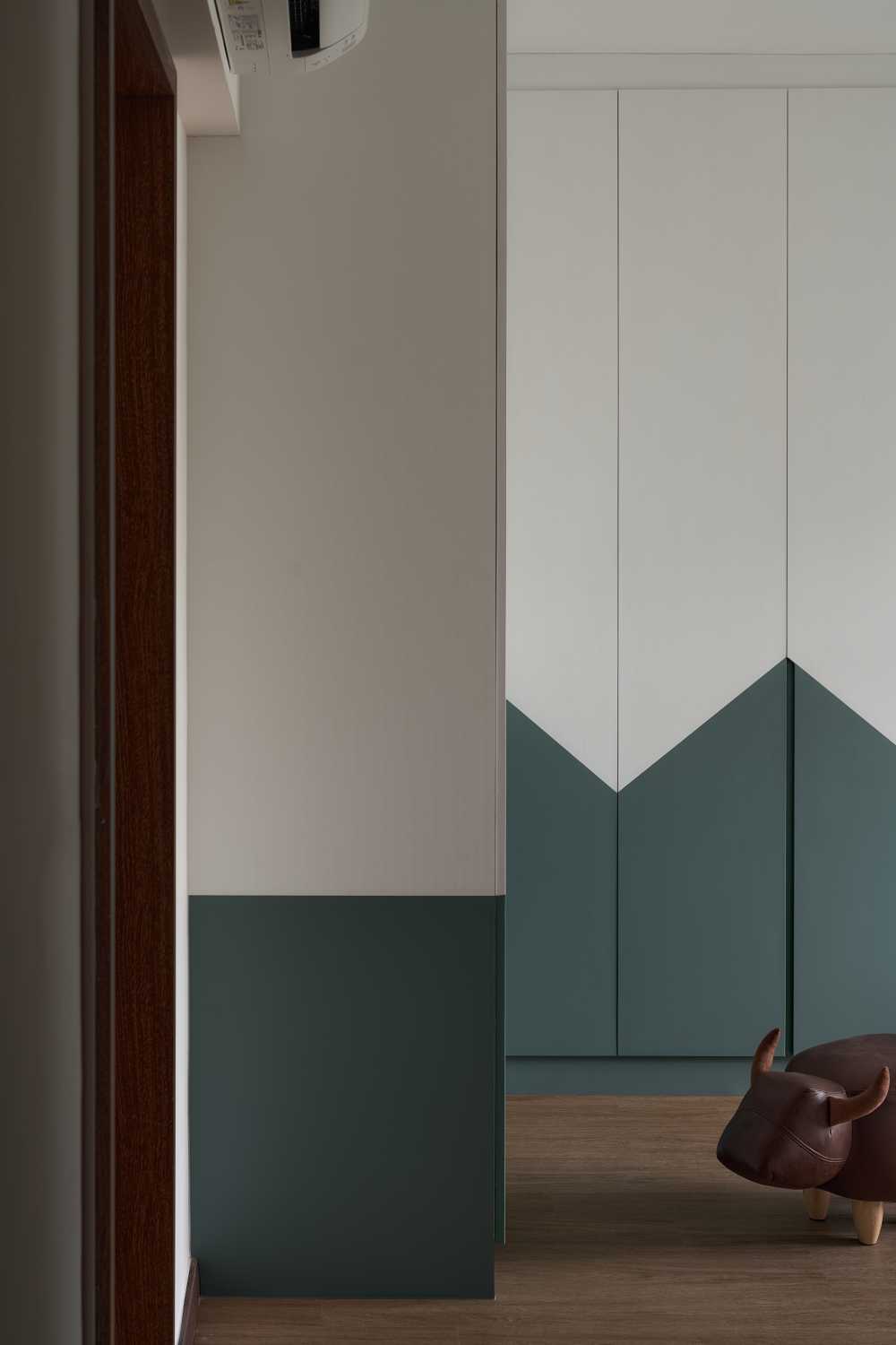 Scandinavian Bedroom with Wardrobe and Clothes Storage