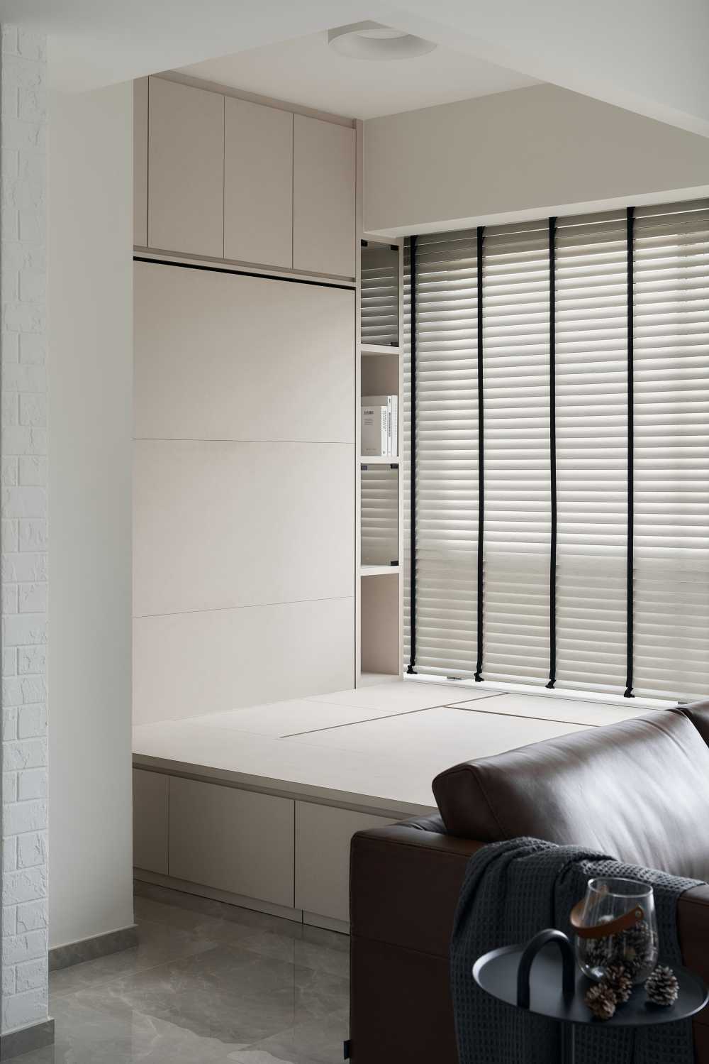 Modern Bedroom with Platform Bed and Bed