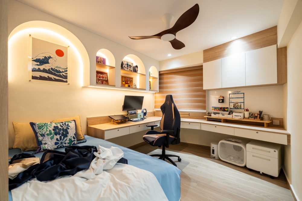 Modern Bedroom with Wardrobe and Sliding Wardrobe