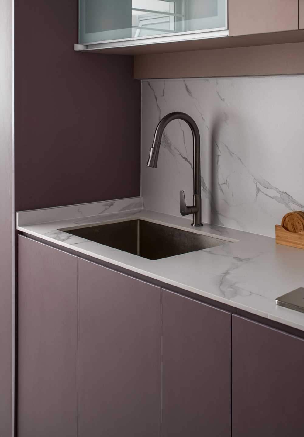 Contemporary Kitchen with Countertop and Homogeneous Tiles