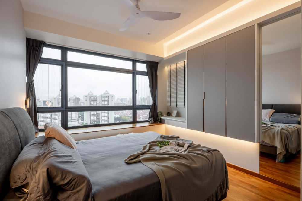 Modern Bedroom with Vinyl Flooring and Bay Window