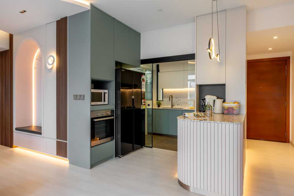 Modern Kitchen with Cupboard and Open Kitchen