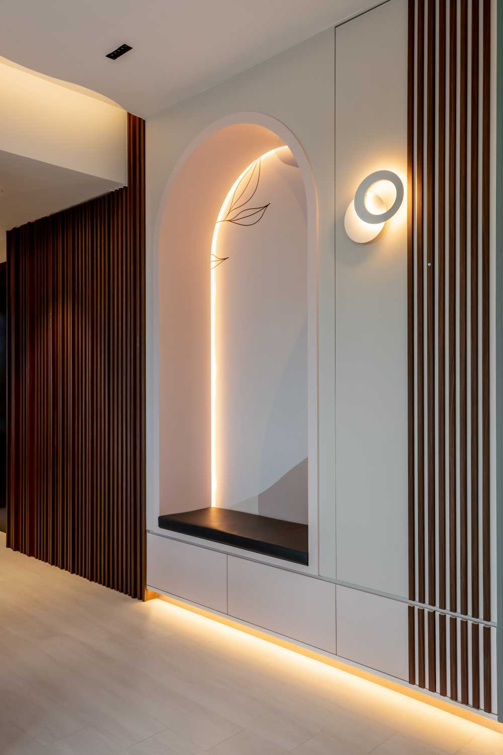 Modern Entryway with Small Storage and Shoe Cabinets
