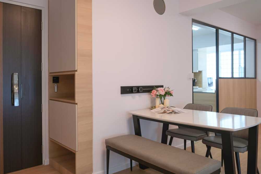 Contemporary Entryway with Shoe Rack and Small Storage