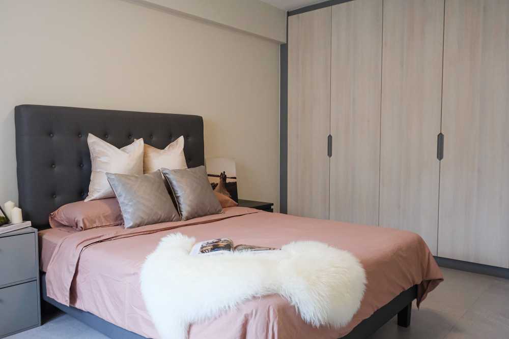 Contemporary Bedroom with Homogeneous Tiles and Wardrobe