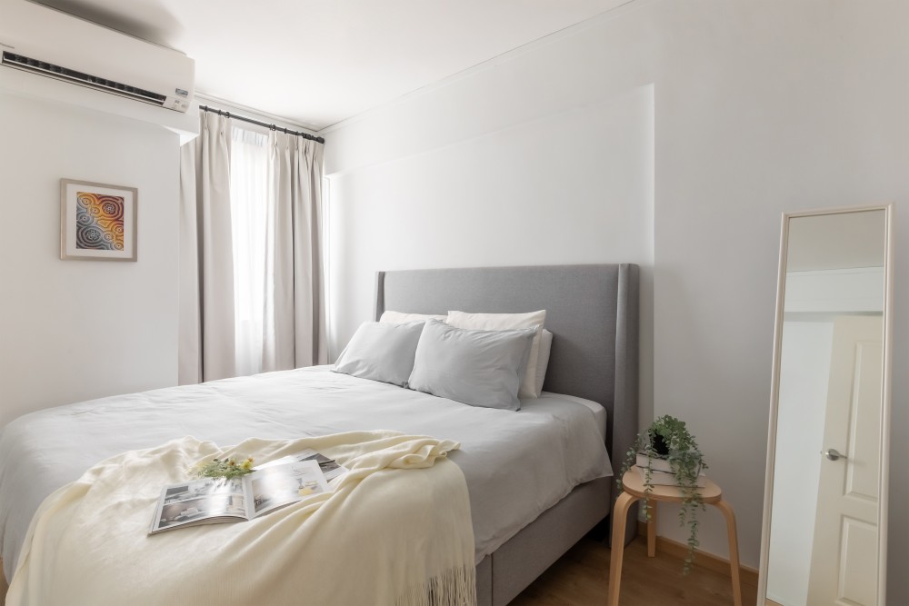 Contemporary Bedroom with Vinyl Flooring and Mirror