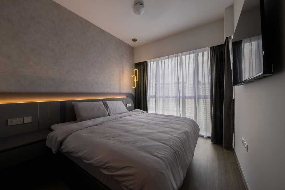 Contemporary Bedroom with Vinyl Flooring and Drop Light