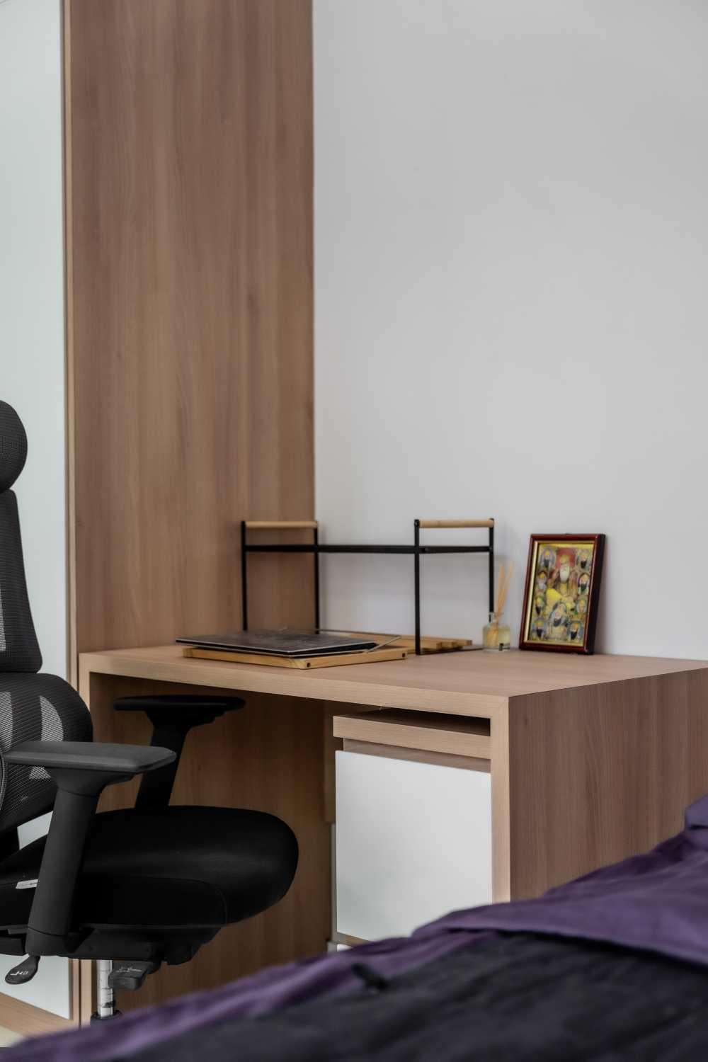 Modern Bedroom with Bookshelf and Platform Bed