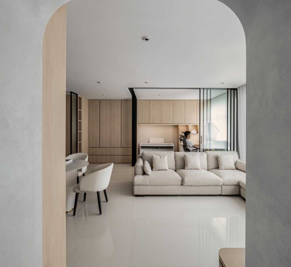 Modern Living Room with Sofa and Dining Chairs