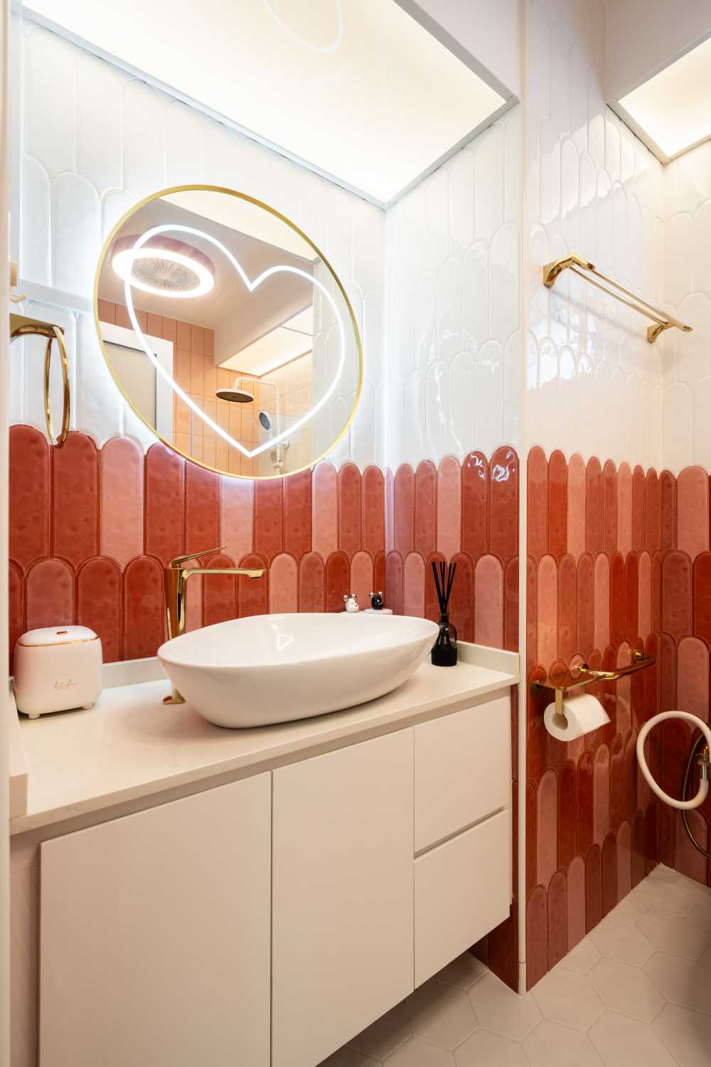 Modern Bathroom with Mirror and Shower Screen