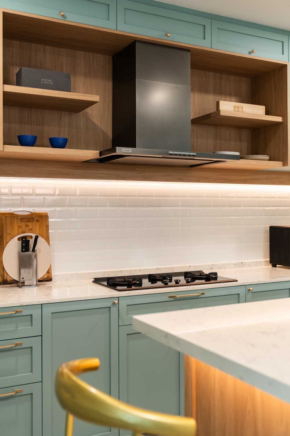 Modern Kitchen with Wood Flooring and Open Kitchen