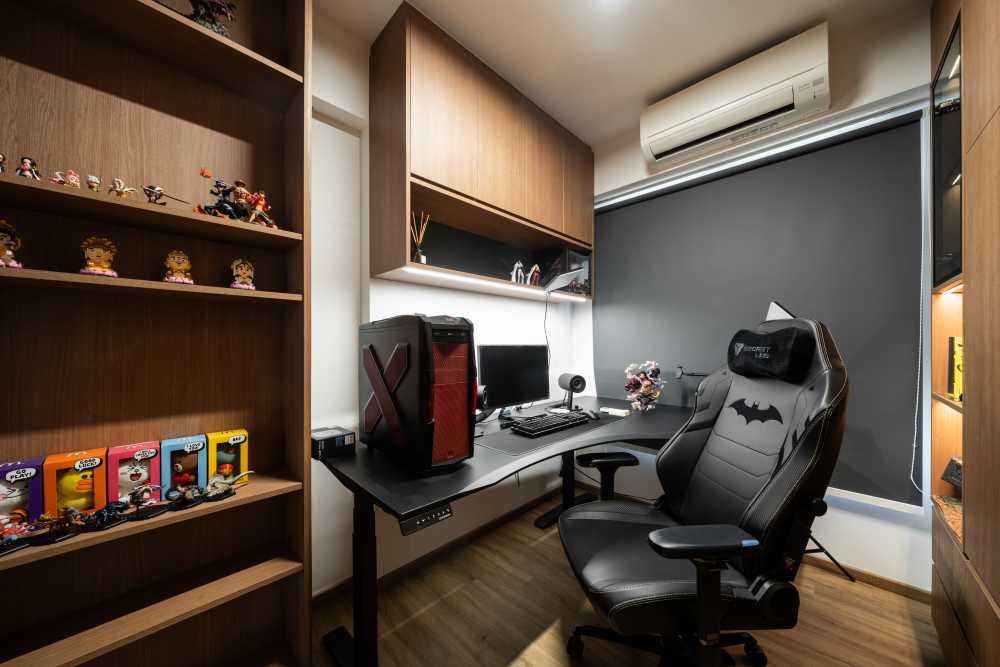 Scandinavian Study with Desk and Desk Chairs