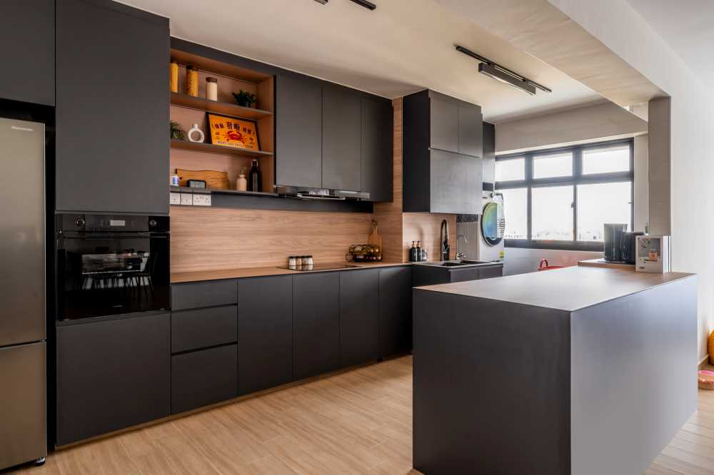 Modern Kitchen with Kitchen Window and Kitchen Island
