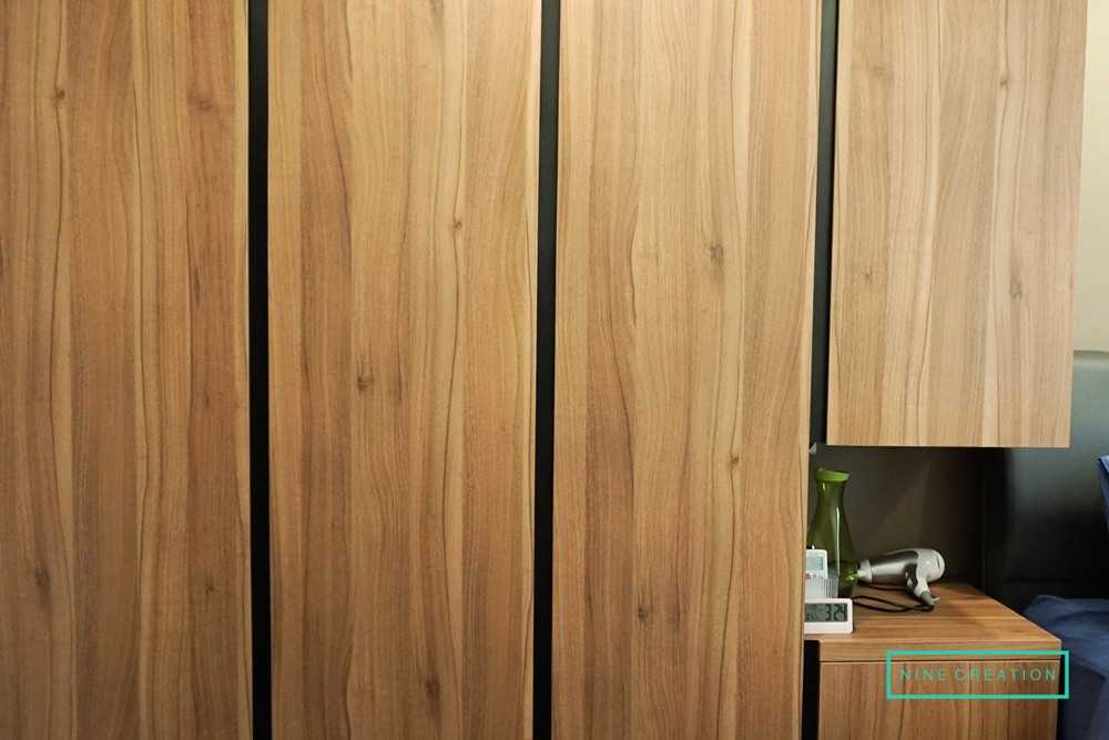 Contemporary Bedroom with Wardrobe and Sliding Wardrobe