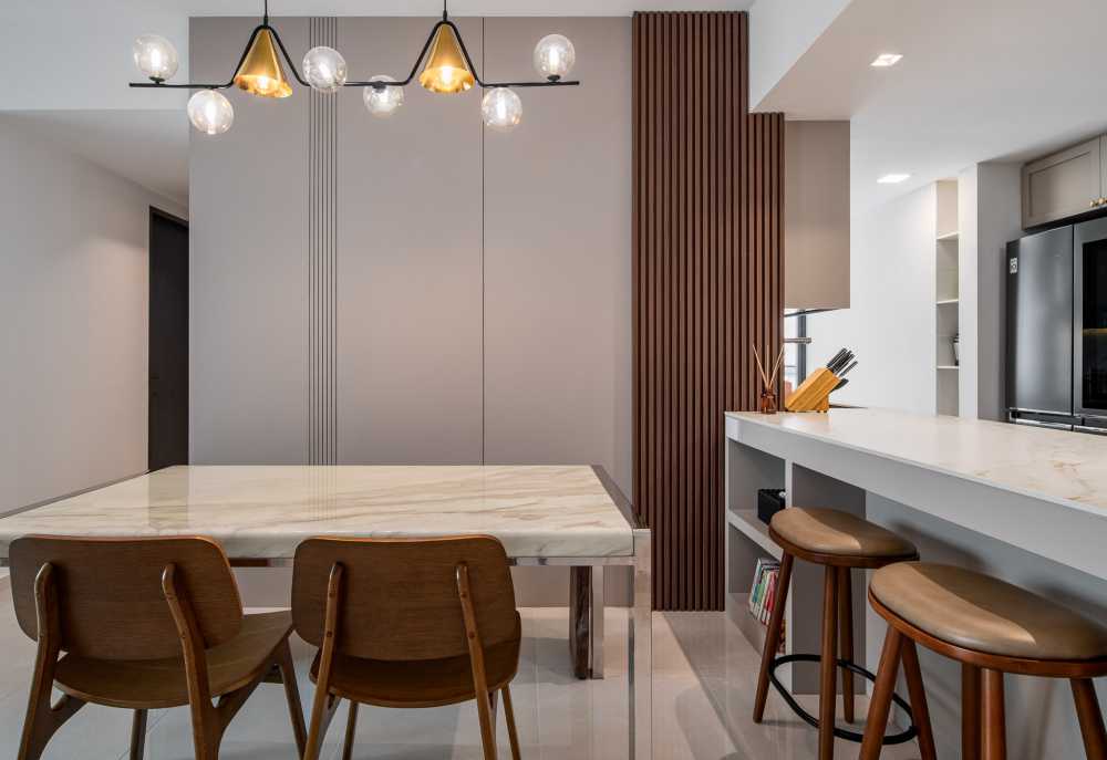 Modern Dining Room with Countertop and Dining Table