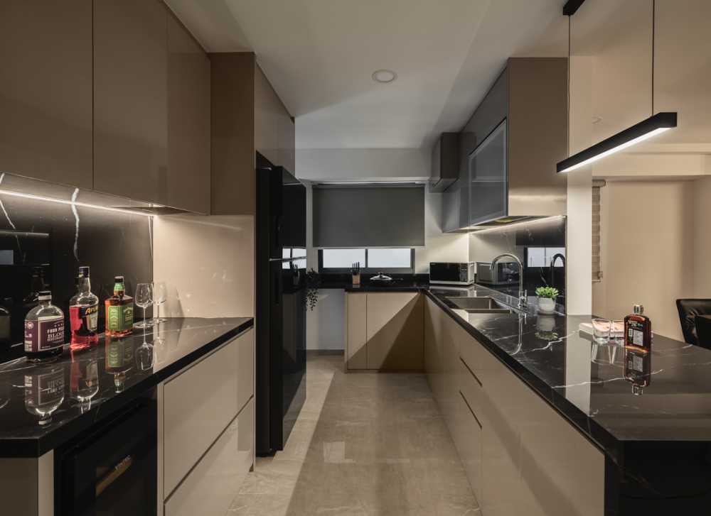 Modern Kitchen with Countertop and Kitchen Tap