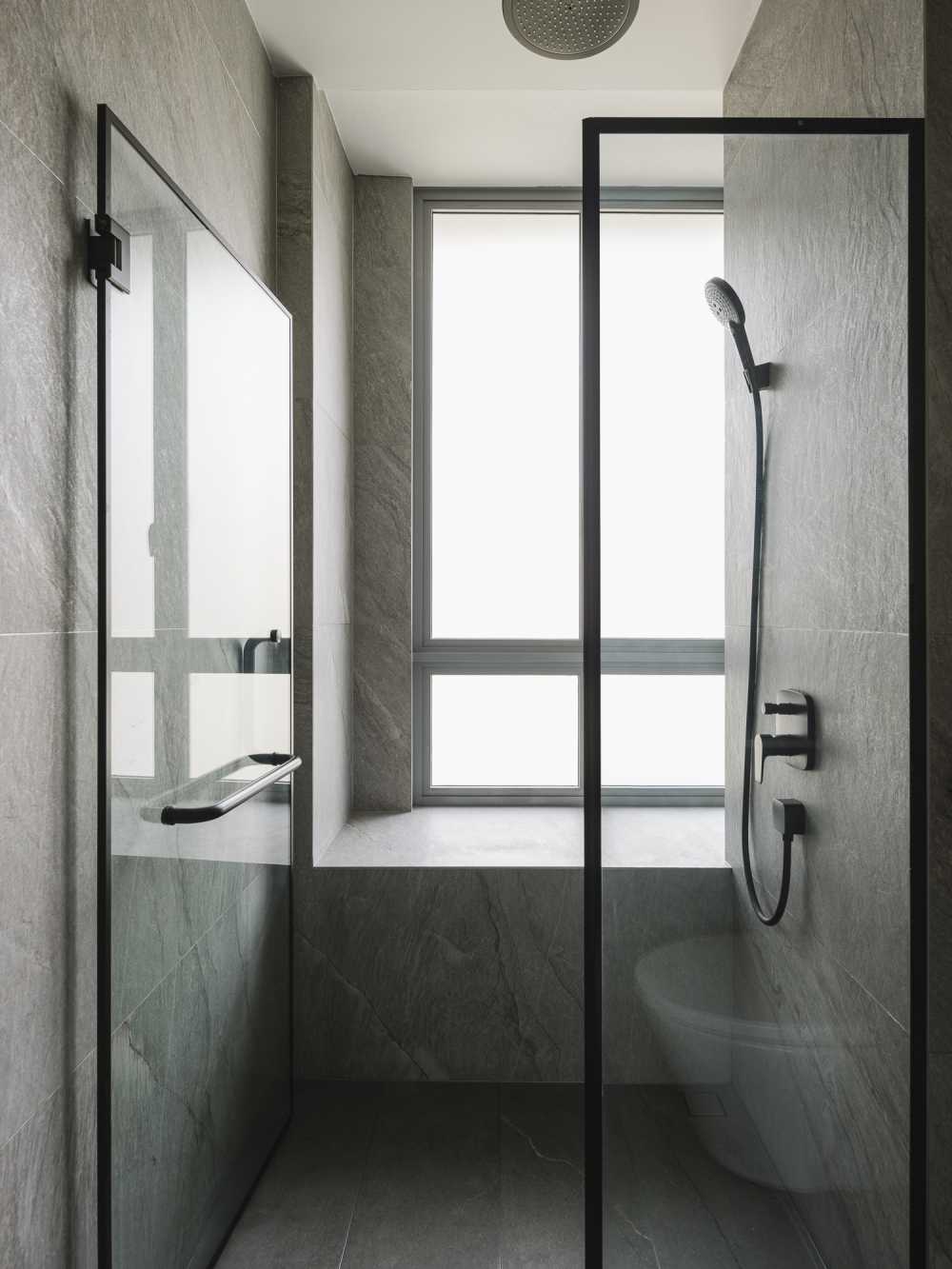 Modern Bathroom with Glass Door and Window Seat