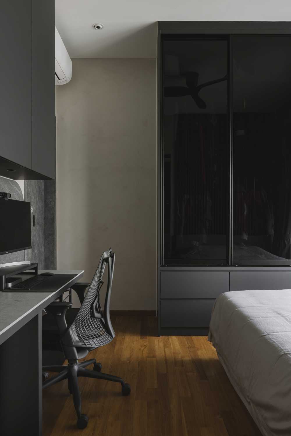 Modern Bedroom with Wardrobe and Storage Cabinets
