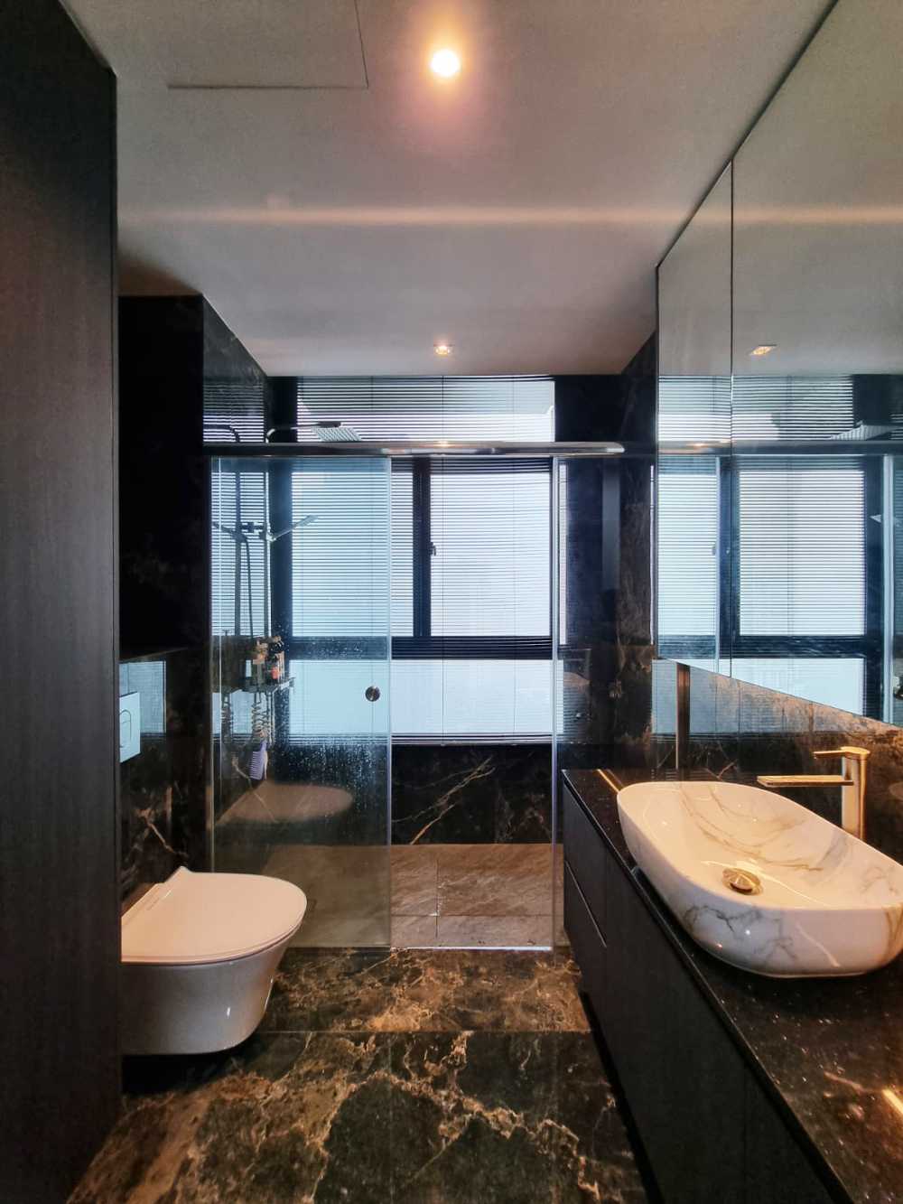 Scandinavian Bathroom with Granite Floor and Mirror