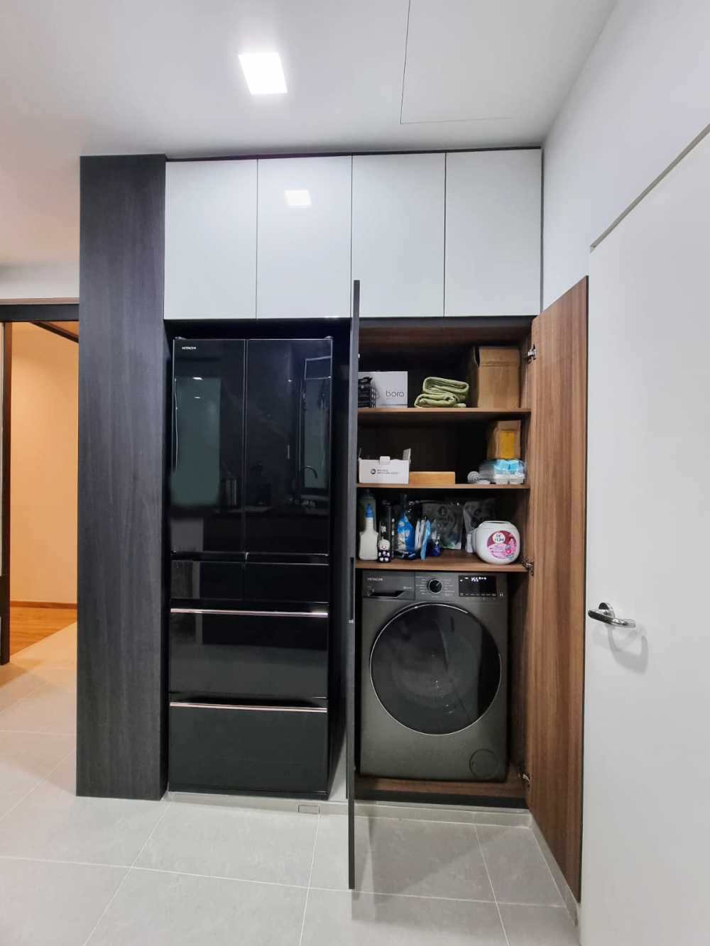 Scandinavian Kitchen with Kitchen Island and Kitchen Backsplash