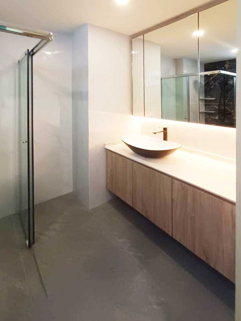 Scandinavian Bathroom with Cement Floor and Mirror
