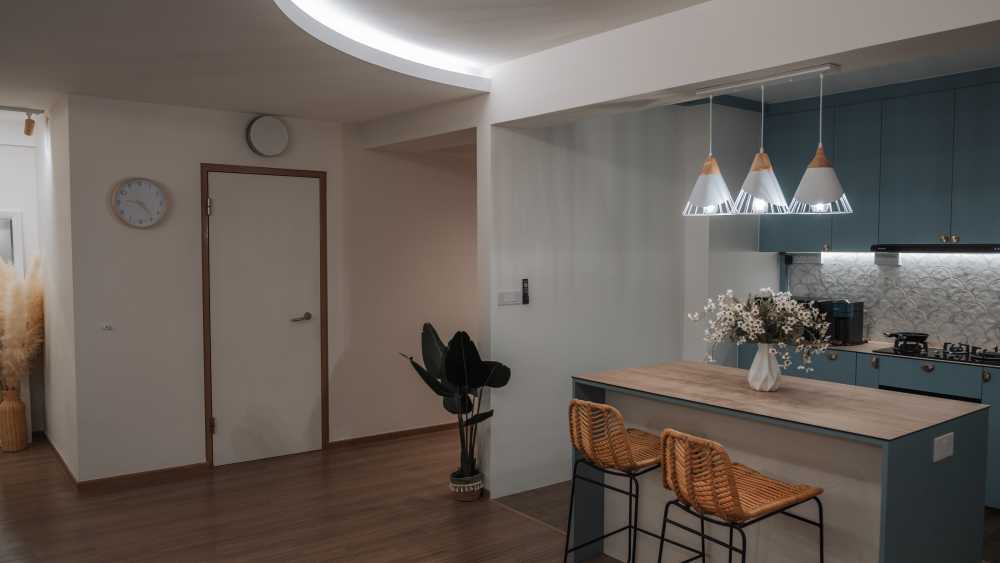 Scandinavian Kitchen with Homogeneous Tiles and Wood Flooring