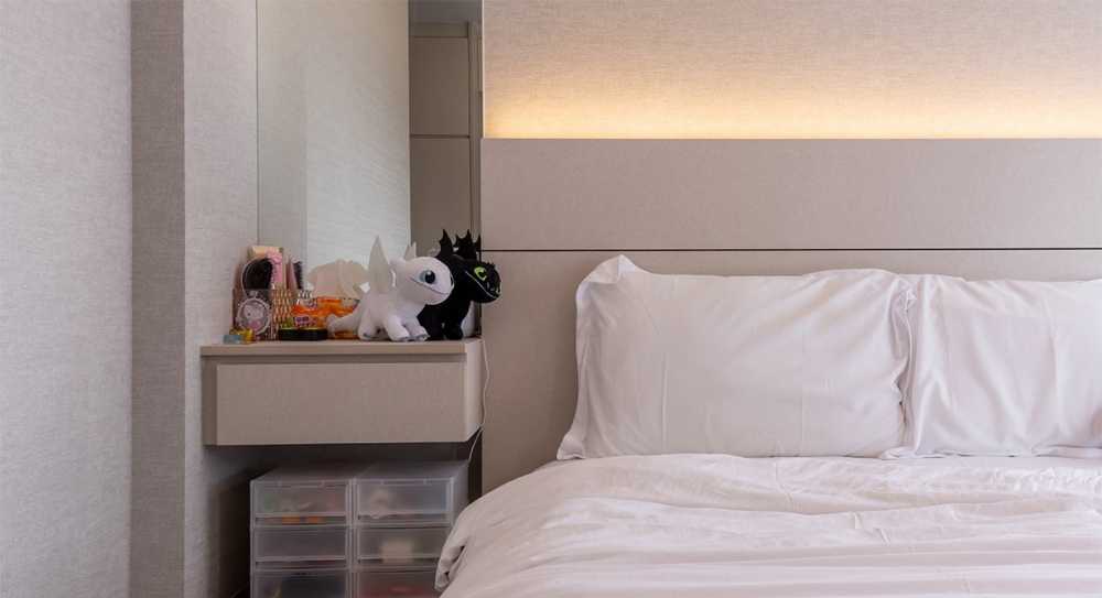 Contemporary Bedroom with Platform Bed and Bedside Table