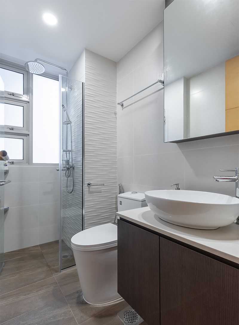 Contemporary Bathroom with Mirror and Shower Screen