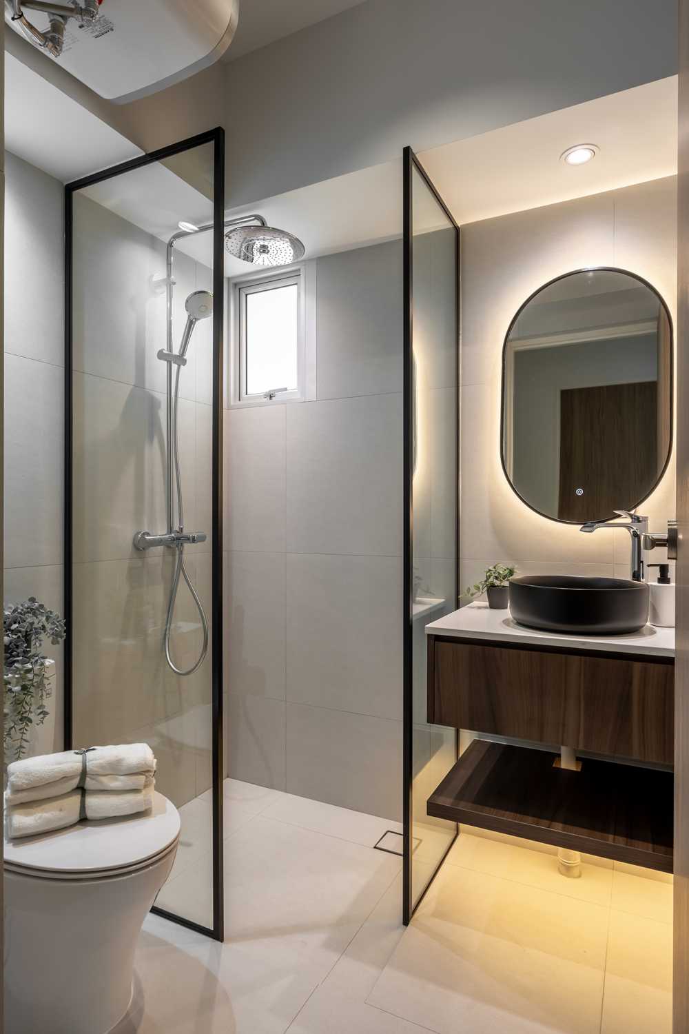 Minimalist Bathroom with Shower Screen and Rainshower