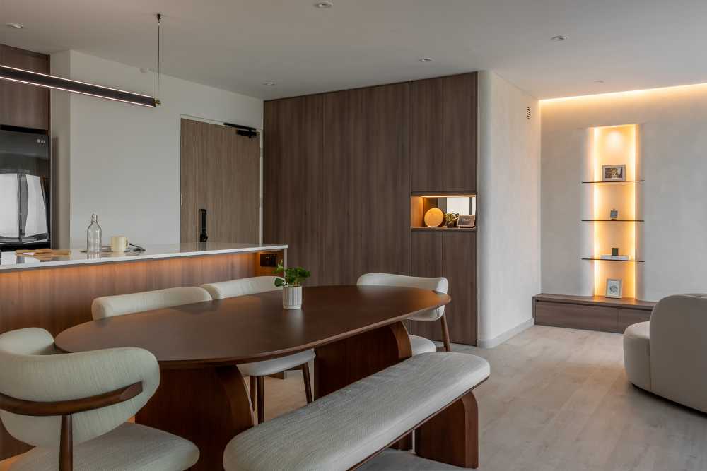 Minimalist Living Room with Vinyl Flooring and TV